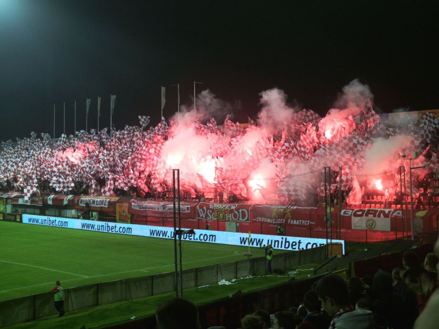 Stary stadion Widzewa z oprawą kibiców
